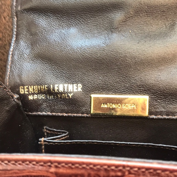 Brown Leather Croc Embossed Crossbody Purse Bag - Picture 7 of 8